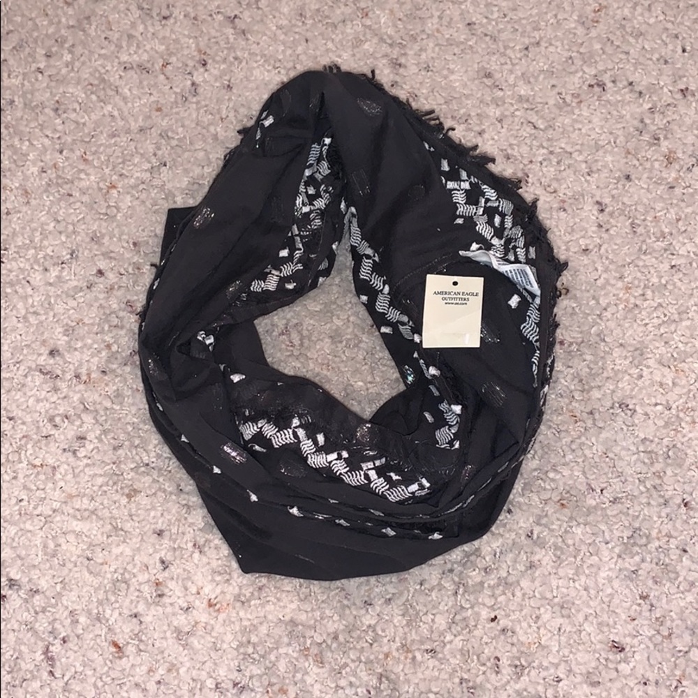 NWT American Eagle scarf